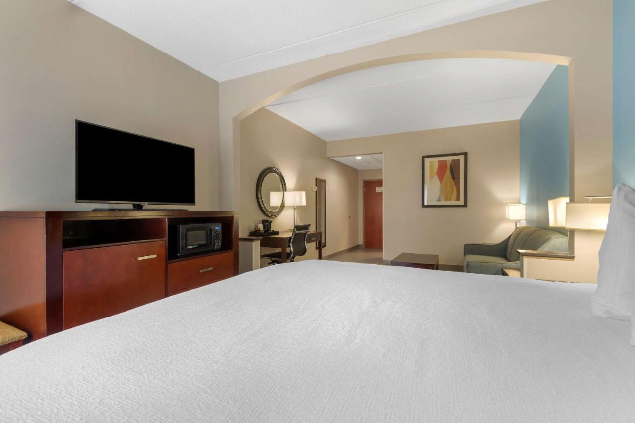 Best Western Plus Suites Greenville Exterior photo
